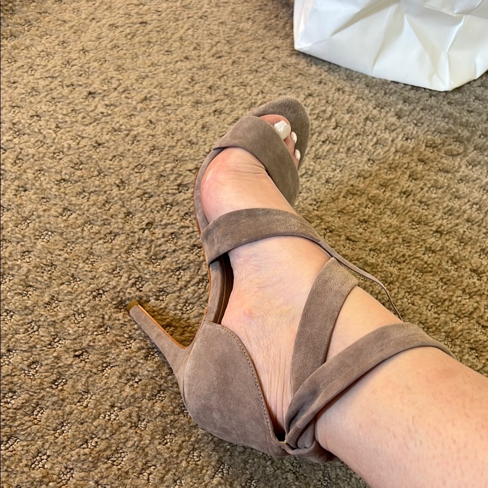 Elegant Tan Suede Women's Heels - Picture 3 of 5